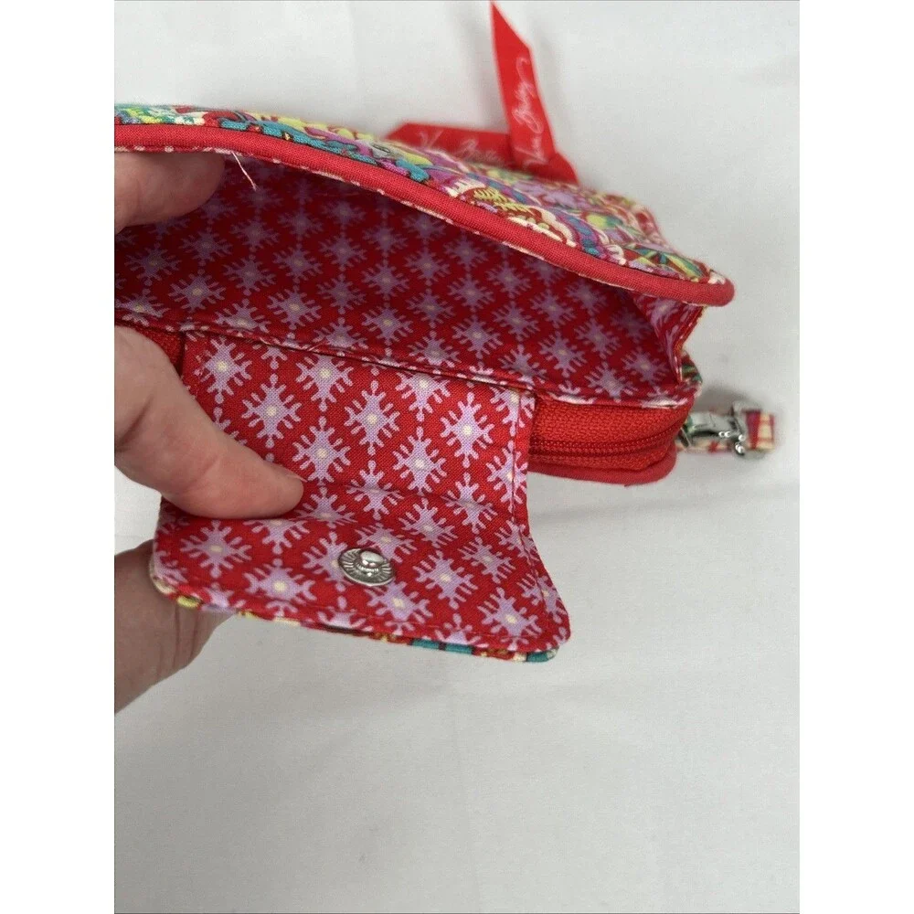 Vera Bradley Bright Floral Zip Around Wallet Wristlet Pink Hard Case